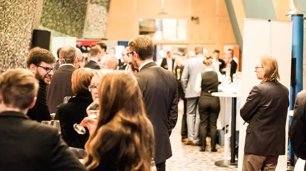 Découvrez pourquoi vous devriez organiser un séminaire d'entreprise